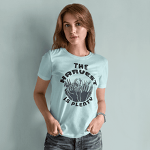 Carica l'immagine nel visualizzatore di Gallery, The Harvest- Comfort Fit Tshirt - FAITHKIND ART