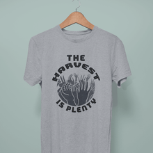 Carica l'immagine nel visualizzatore di Gallery, The Harvest- Comfort Fit Tshirt - FAITHKIND ART
